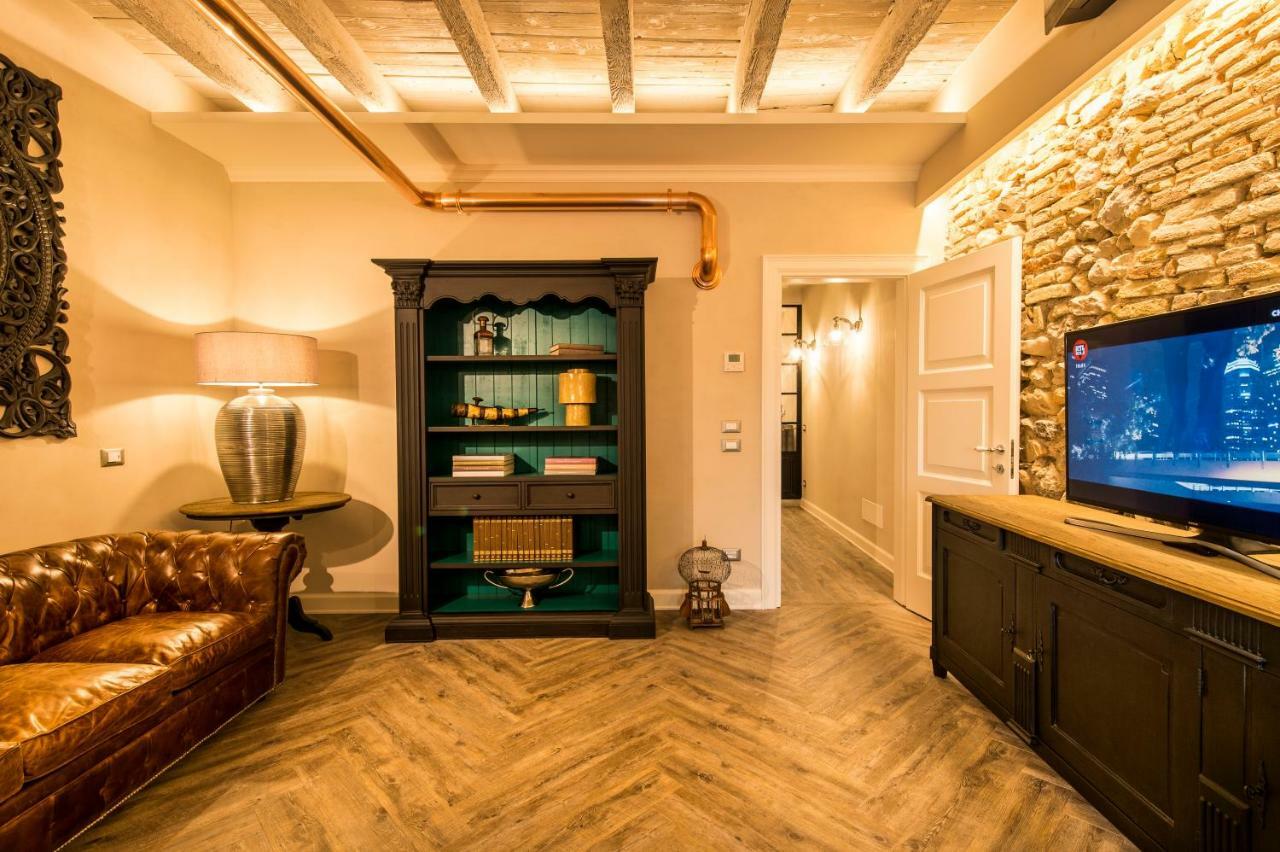 La Vite 2.0 Apartments Дезенцано-дель-Гарда Экстерьер фото