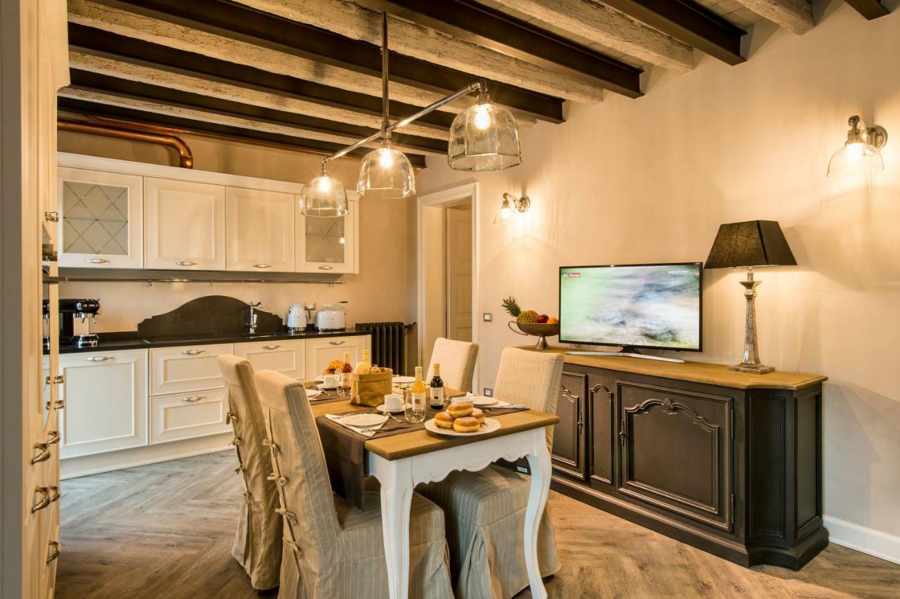 La Vite 2.0 Apartments Дезенцано-дель-Гарда Экстерьер фото